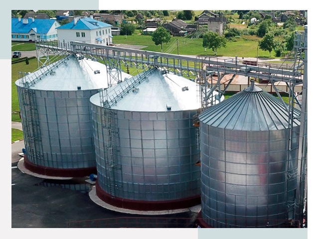 Металлические силосы в щербинке