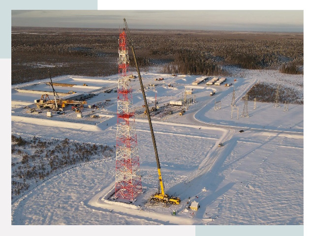 Мачты связи в щербинке