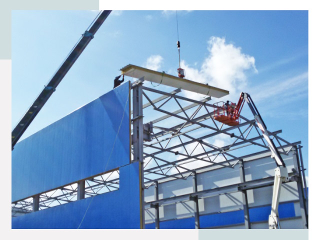 Монтаж сэндвич-панелей в щербинке