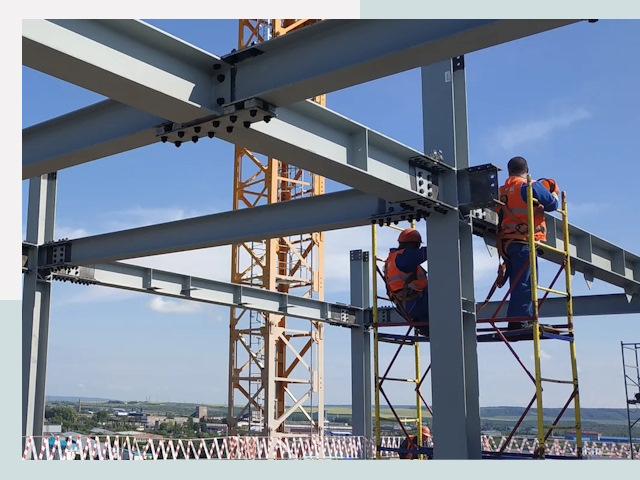 Монтаж металлоконструкций в щербинке